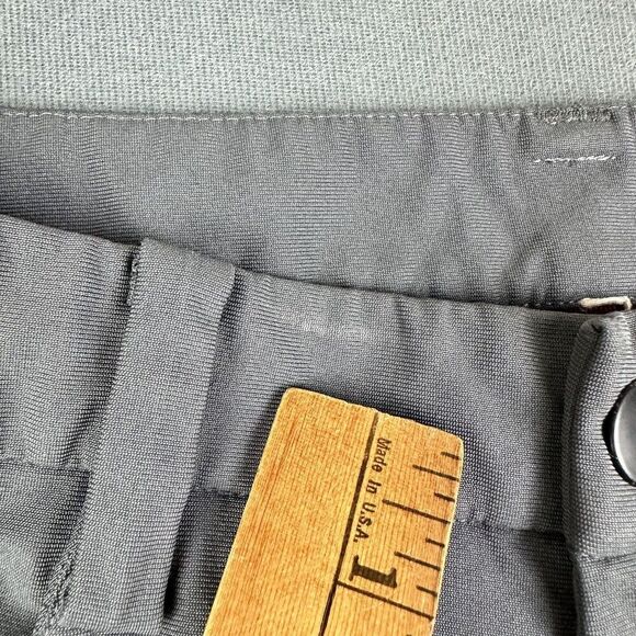 Lululemon ABC Pants Mens 32 Gray Active Chinos Golf Preppy Pockets Stretch READ* - Picture 3 of 16